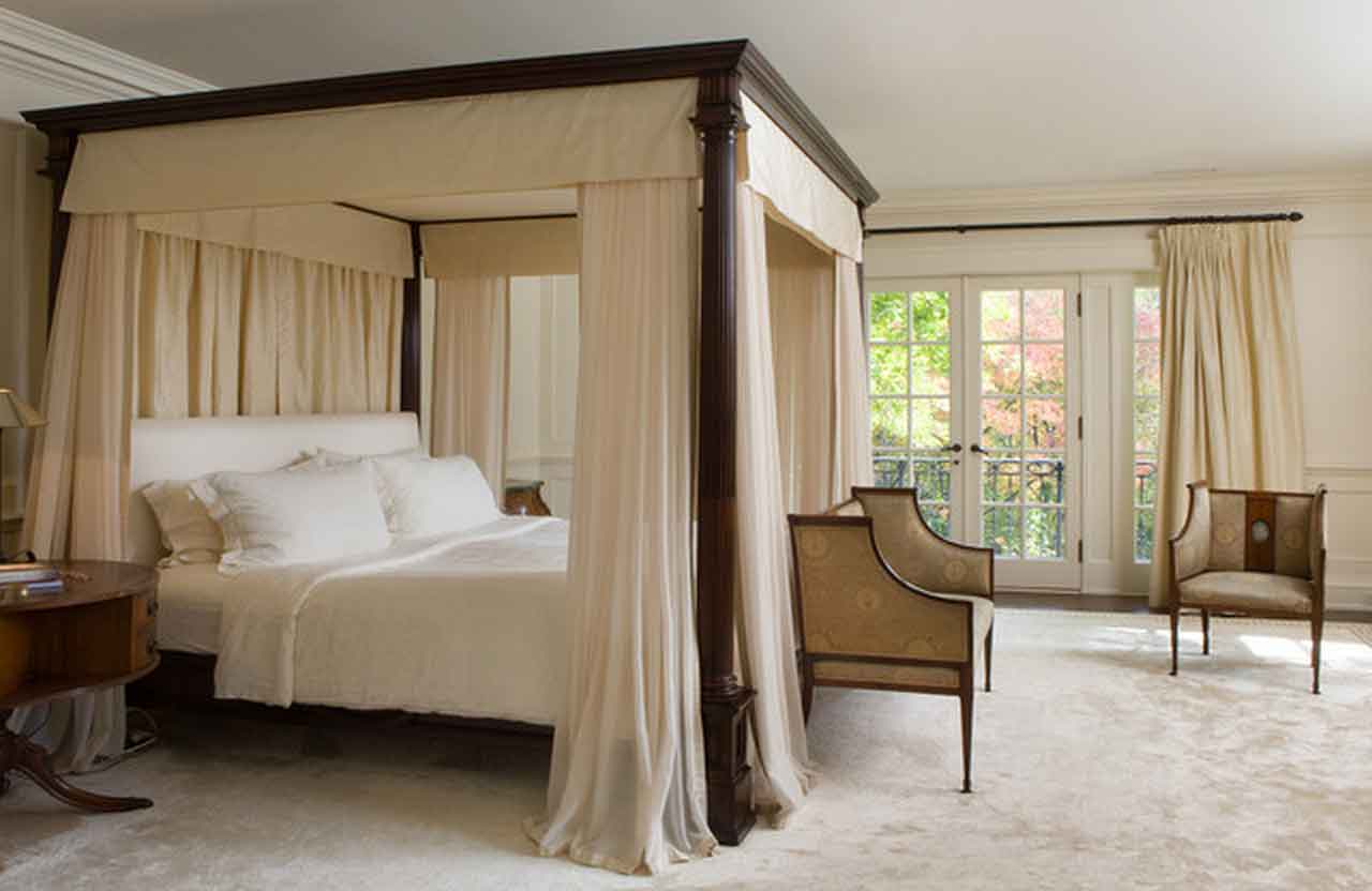Easy Ways to Decorate Four Poster Bed Canopy Curtains for Your Room