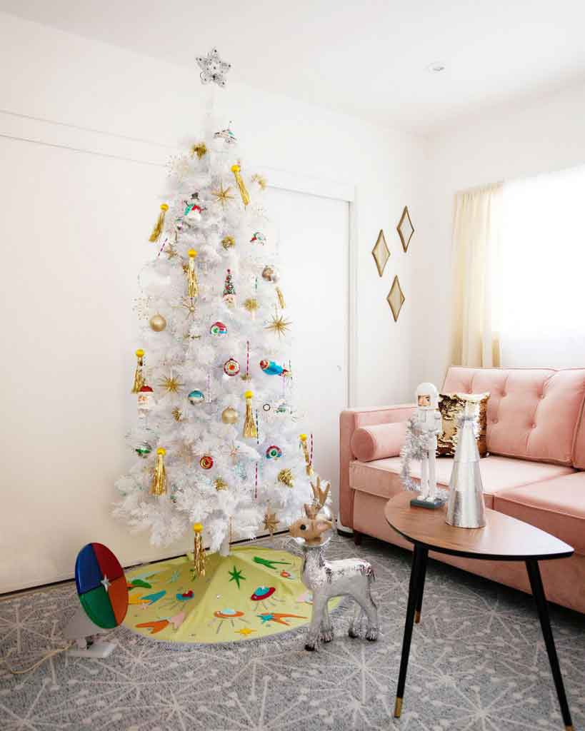 5 Mid Century Modern Christmas Tree Ideas For Holiday Celebration